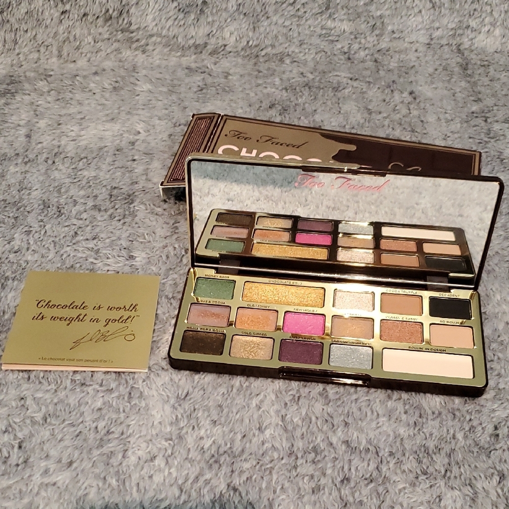 Too Faced Chocolate Gold Eyeshadow Palette. - Picture 4 of 5